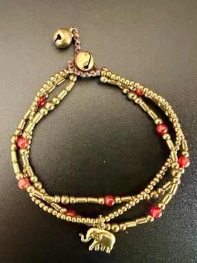 BRASS & CARNELIAN GEMS BEADED THAI BRACELET WITH BRASS ELEPHANT CHARM